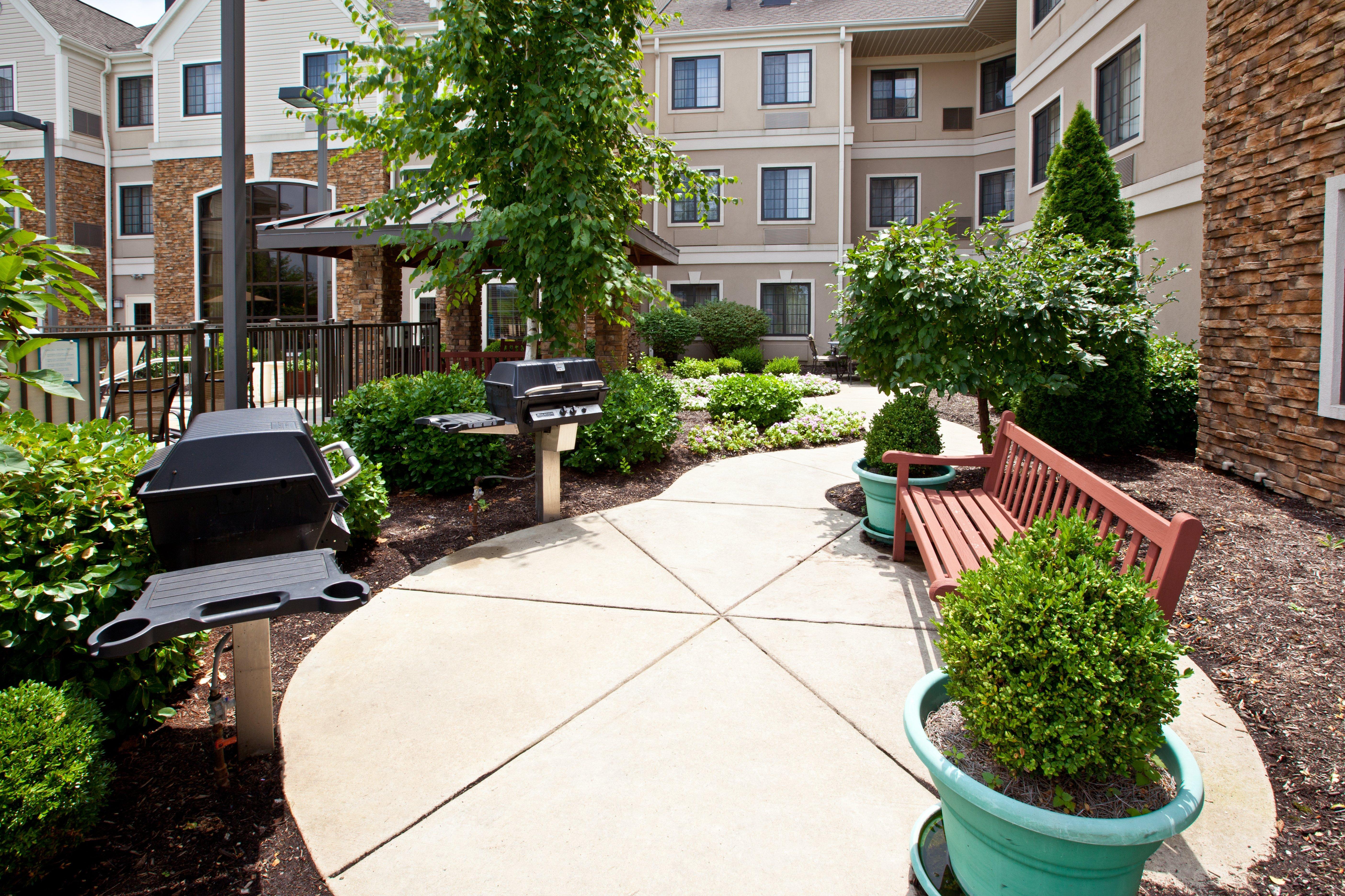 Staybridge Suites Louisville - East By Ihg Exterior photo