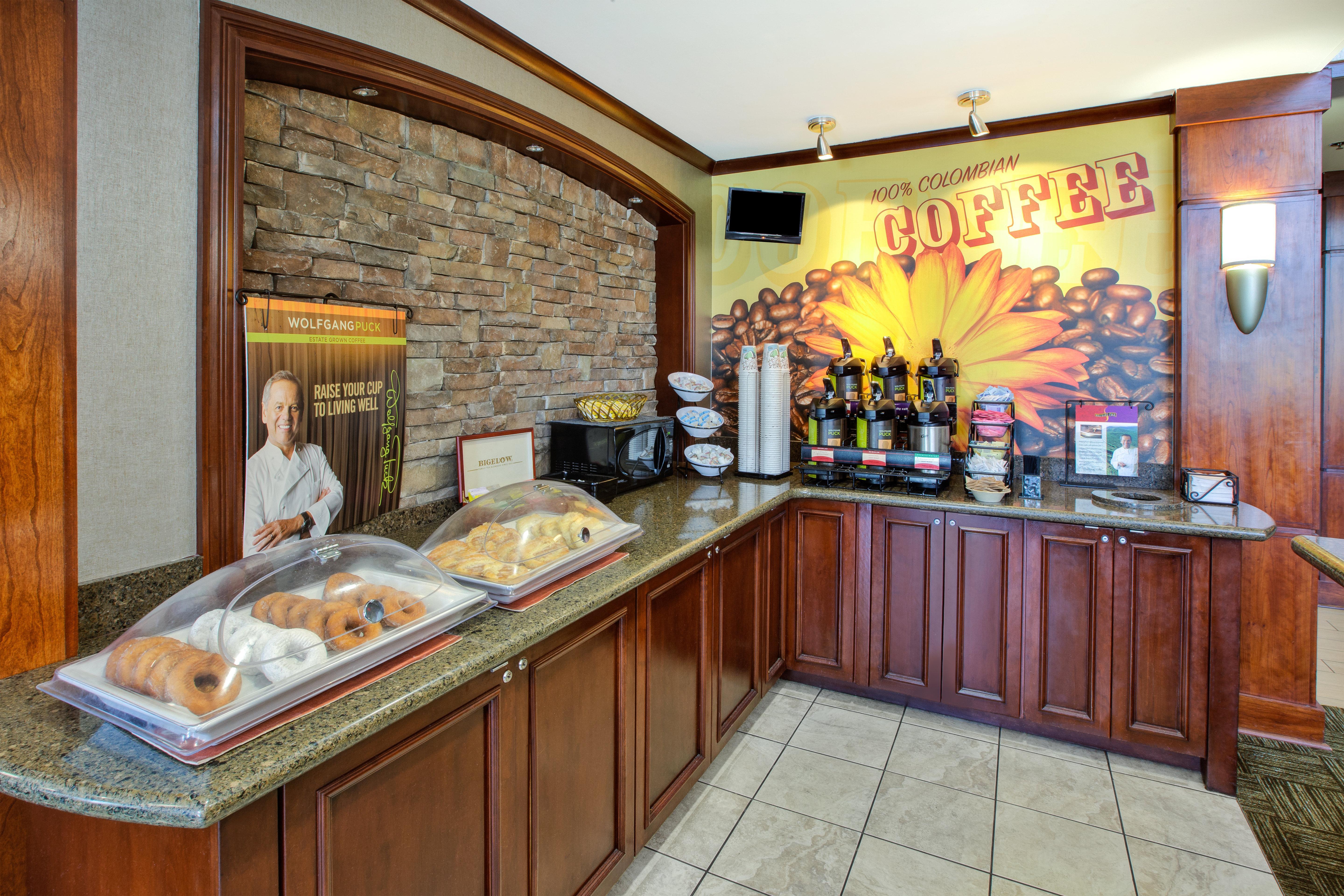 Staybridge Suites Louisville - East By Ihg Exterior photo
