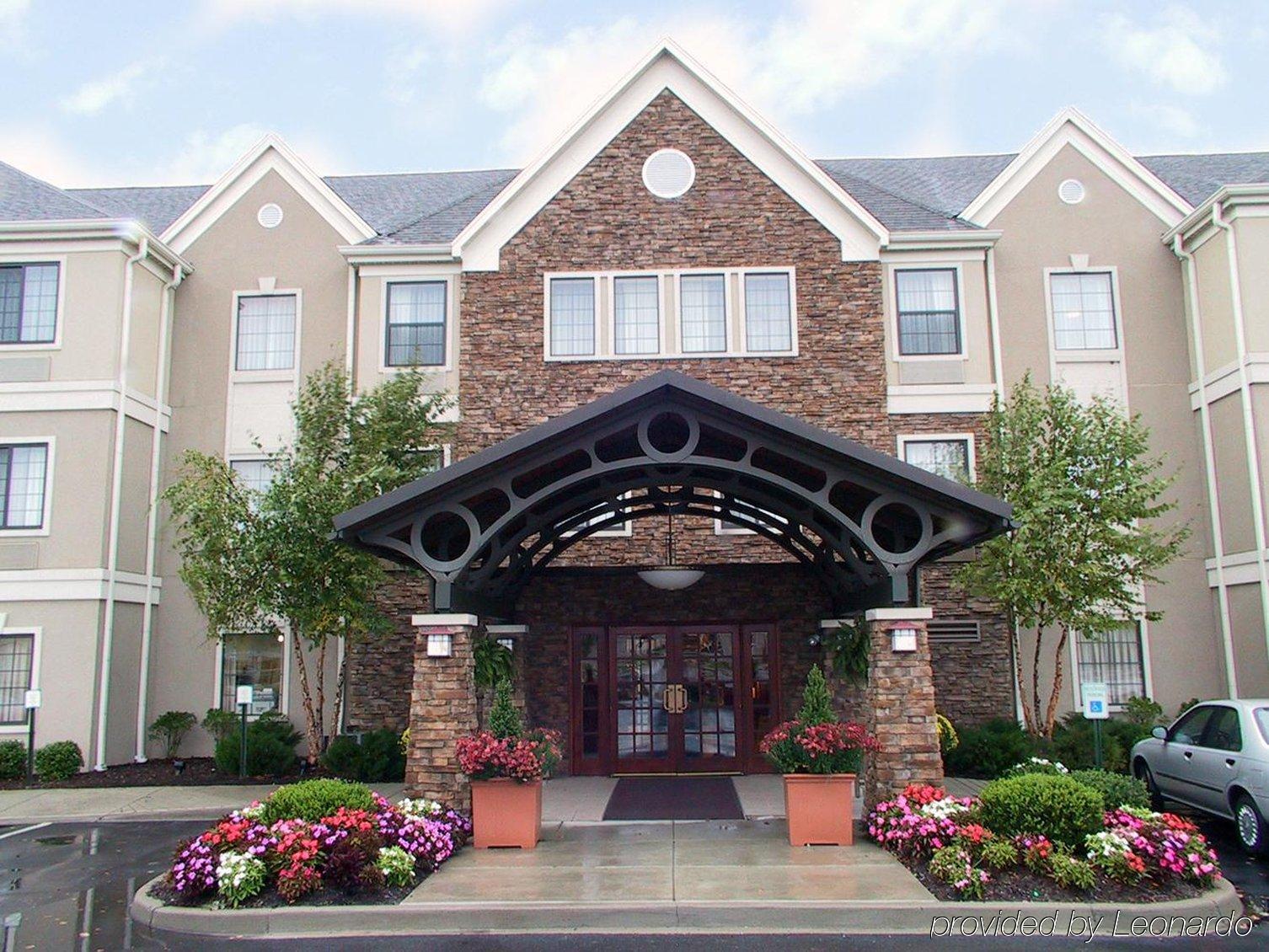 Staybridge Suites Louisville - East By Ihg Exterior photo