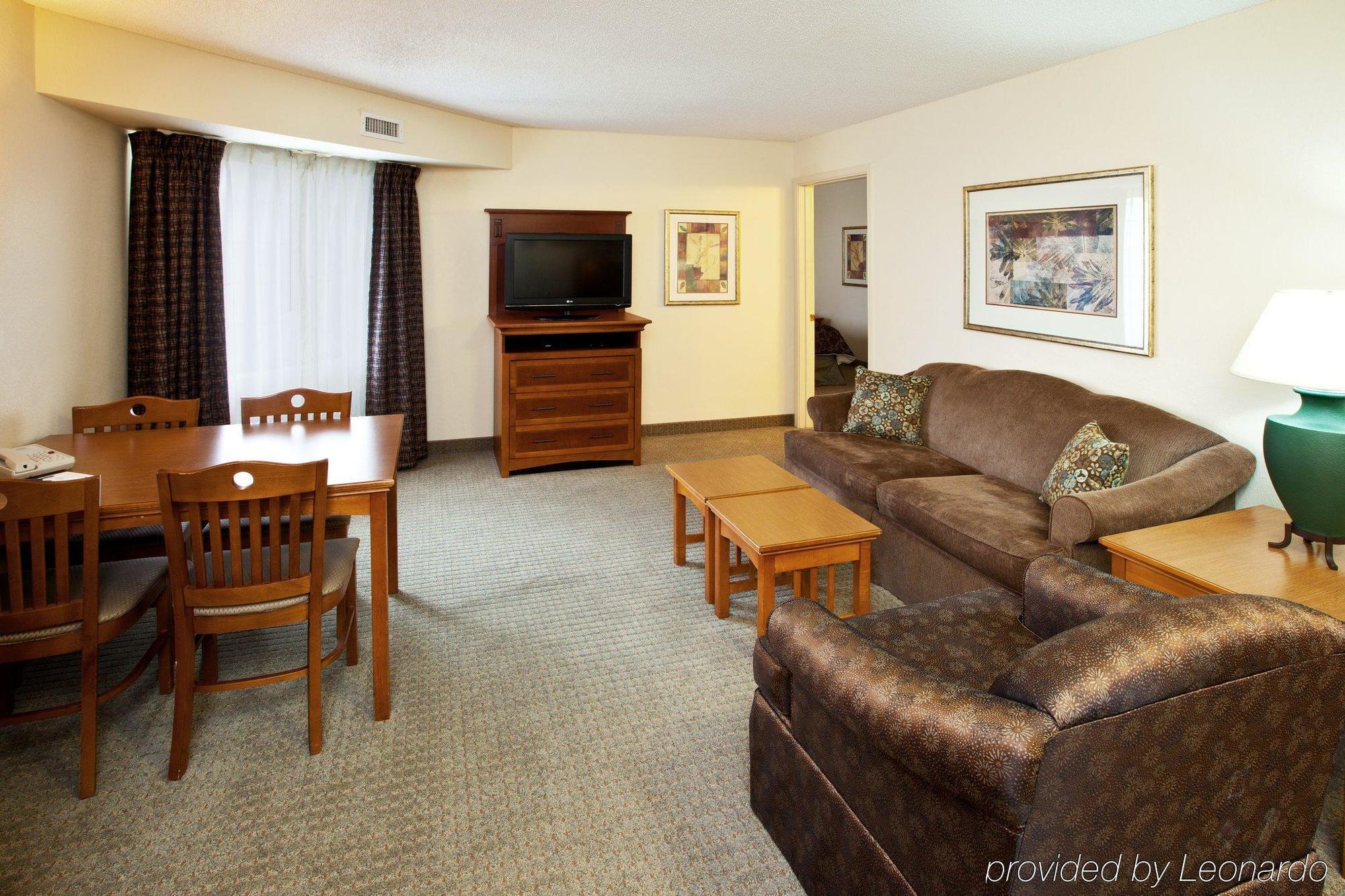 Staybridge Suites Louisville - East By Ihg Room photo
